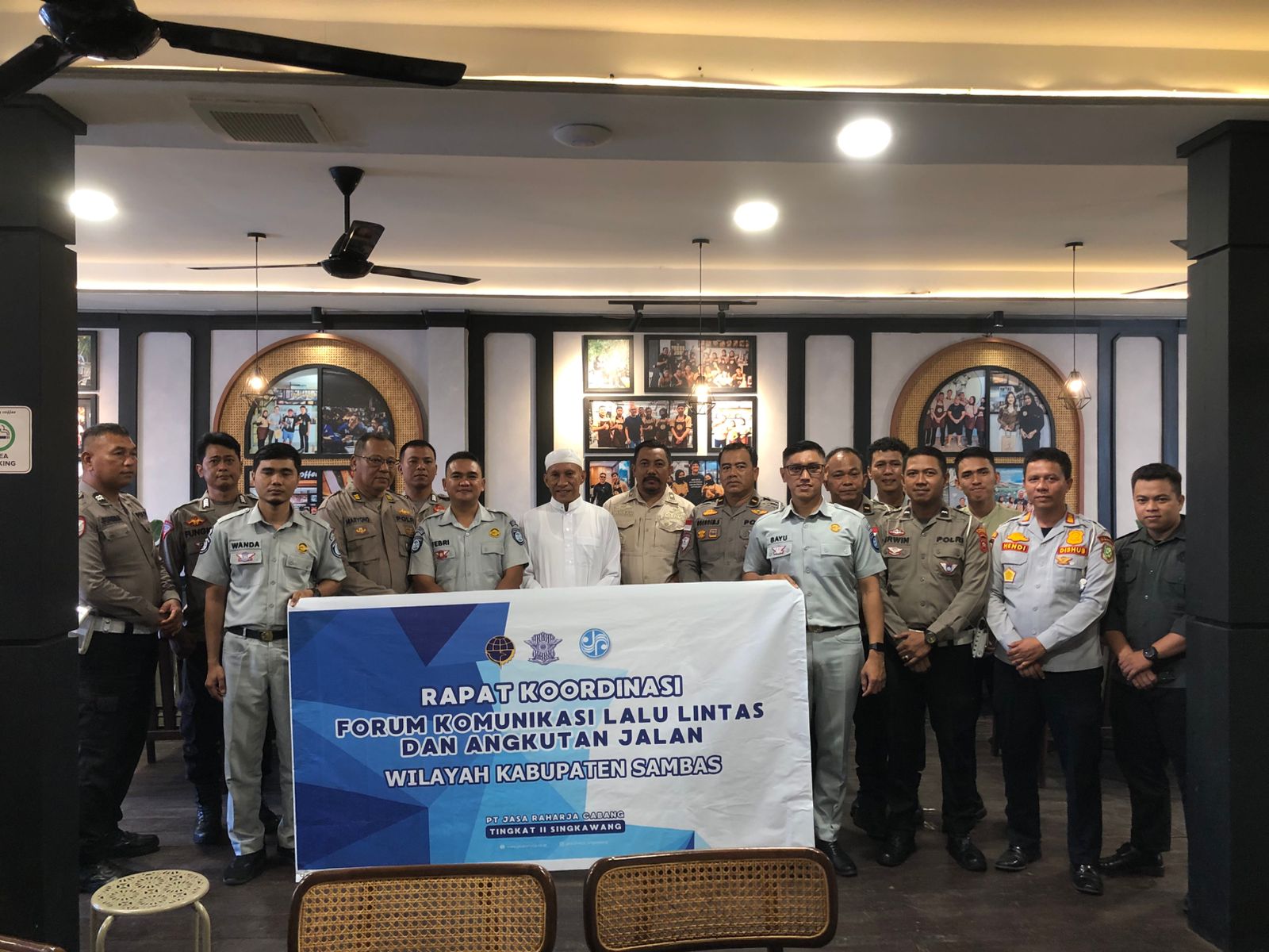 Read more about the article Tingkat Kecelakaan Meningkat, FKLL Sambas Sepakat Lakukan Sosialisasi Masif dan Aktifkan Kembali Forum Keselamatan